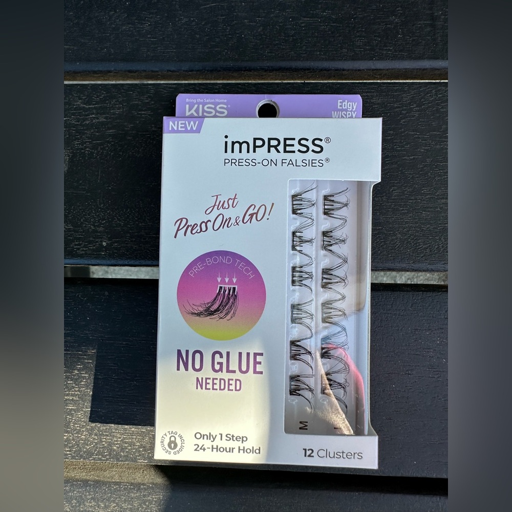 KISS Impress Press-On Falsie Edge Wispy Eyelashes Stocking Stuffers